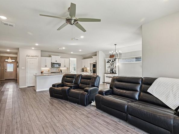 312  Scenic Point Drive , Princeton Texas 75407