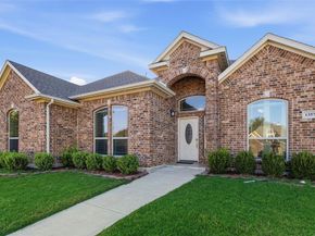 1357  Lake Grove Lane , DeSoto Texas 75115