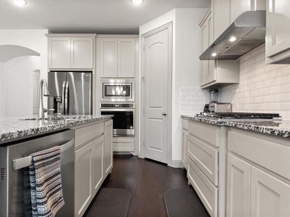 4411  Huntsman Ridge Lane , Arlington Texas 76005