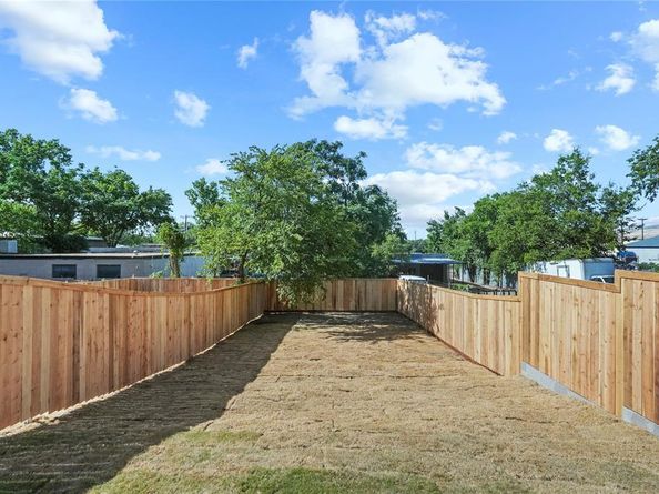 1823  Pollard Street , Dallas Texas 75208