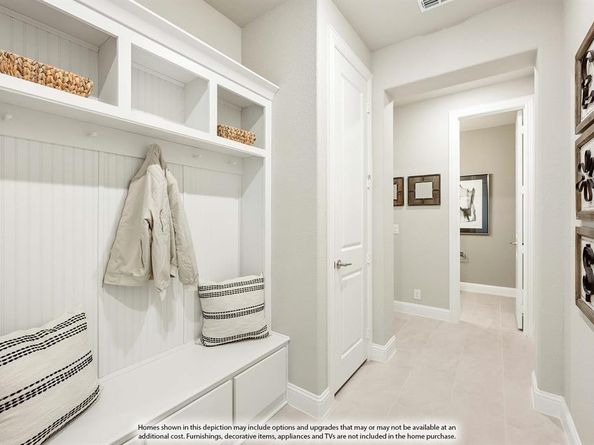 932  Waddle Lane , DeSoto Texas 75115