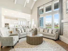 932  Waddle Lane , DeSoto Texas 75115