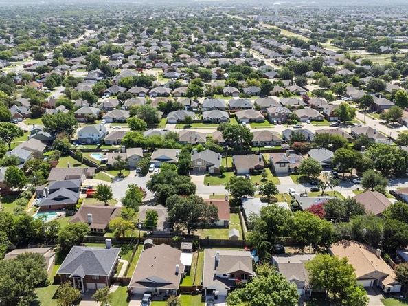 6706  Copperwood Court , Arlington Texas 76001