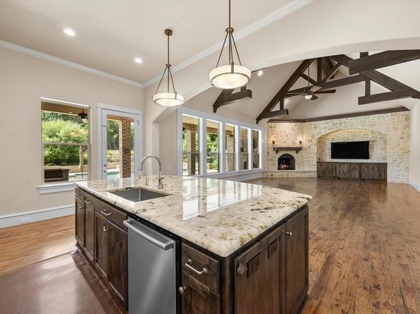 732  Avalon Drive , Heath Texas 75032
