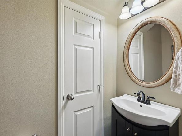 575 S Virginia Hills Drive  3702, McKinney Texas 75072