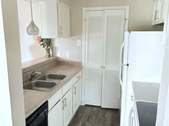 1503 N Garrett Avenue  109, Dallas Texas 75206