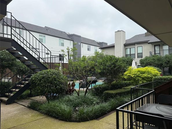 1503 N Garrett Avenue  109, Dallas Texas 75206