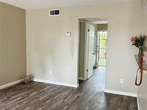1503 N Garrett Avenue  109, Dallas Texas 75206