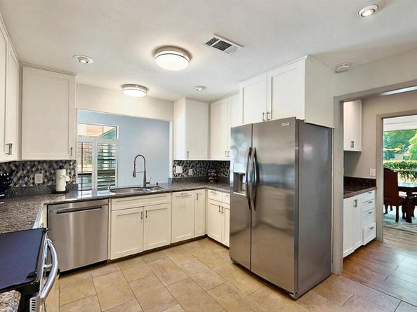 7109  Alpha Road , Dallas Texas 75240