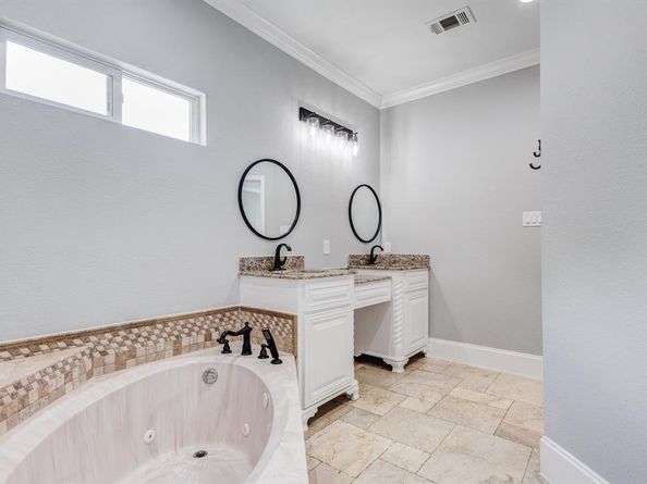 3005 S Jennings Avenue , Fort Worth Texas 76110
