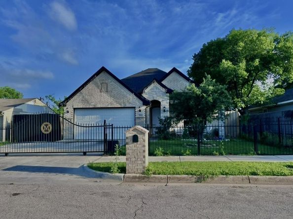 2512  Highcrest Avenue , Fort Worth Texas 76111