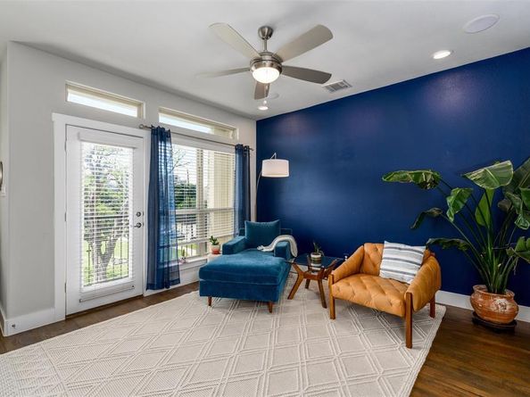 1315  Palm Canyon Drive  B8, Dallas Texas 75204