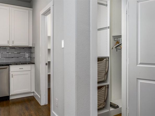 1315  Palm Canyon Drive  B8, Dallas Texas 75204