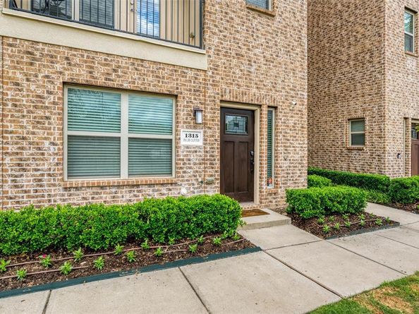 1315  Palm Canyon Drive  B8, Dallas Texas 75204