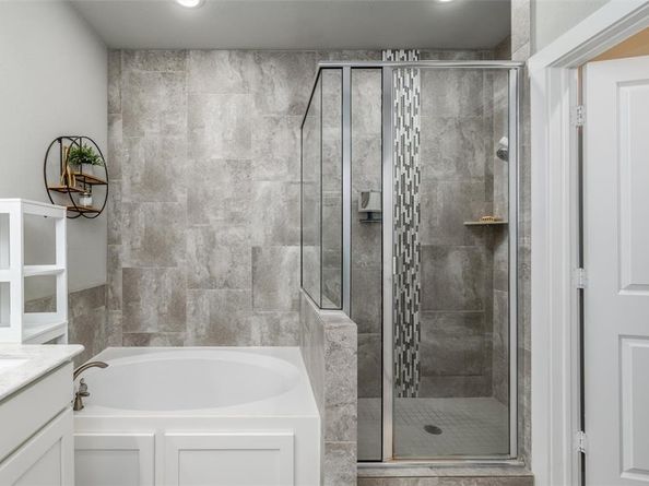 1315  Palm Canyon Drive  B8, Dallas Texas 75204