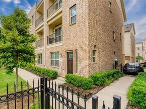 1315  Palm Canyon Drive  B8, Dallas Texas 75204