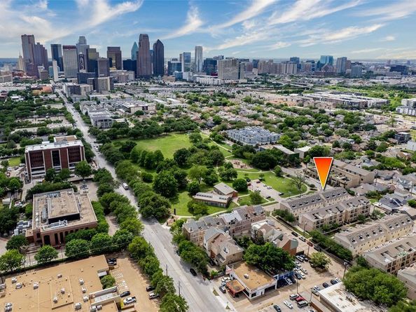 1315  Palm Canyon Drive  B8, Dallas Texas 75204