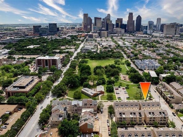 1315  Palm Canyon Drive  B8, Dallas Texas 75204