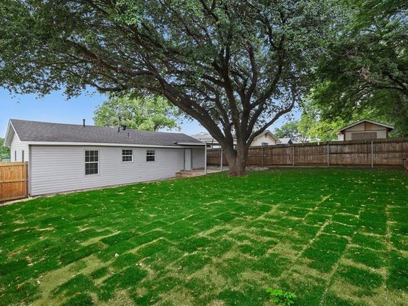 800  Scenic Hill Drive , Fort Worth Texas 76111