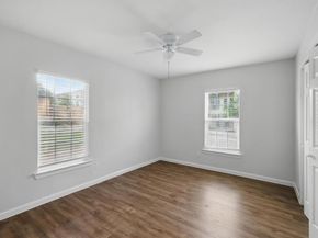 800  Scenic Hill Drive , Fort Worth Texas 76111