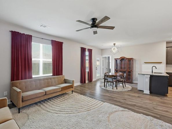 7616  Duck Bay Road , Fort Worth Texas 76120