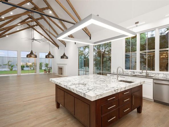 5747  Charlestown Drive , Dallas Texas 75230