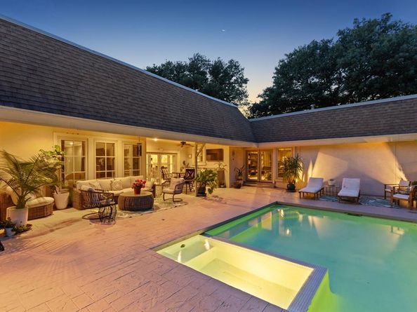 11514  Valleydale Drive , Dallas Texas 75230