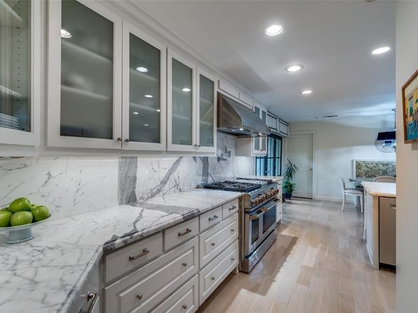 11514  Valleydale Drive , Dallas Texas 75230