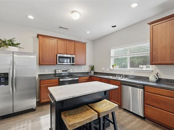 1612  Cambridge Drive , Providence Village Texas 76227