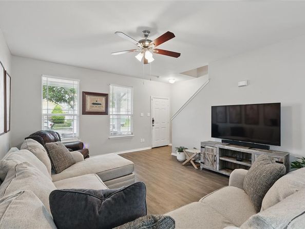1612  Cambridge Drive , Providence Village Texas 76227