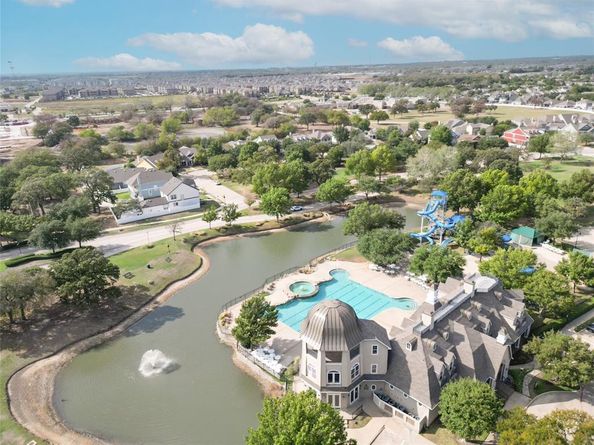 1612  Cambridge Drive , Providence Village Texas 76227