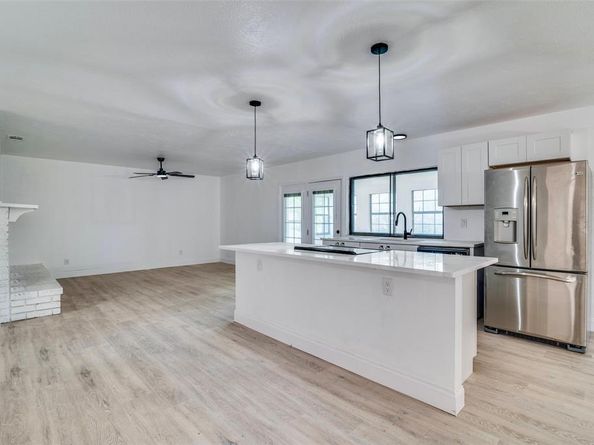 6401  Gate Ridge Circle , Garland Texas 75043