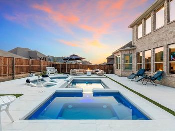 5841  Willow Lane 