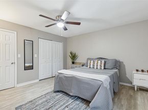 318 S Montreal Avenue , Dallas Texas 75208