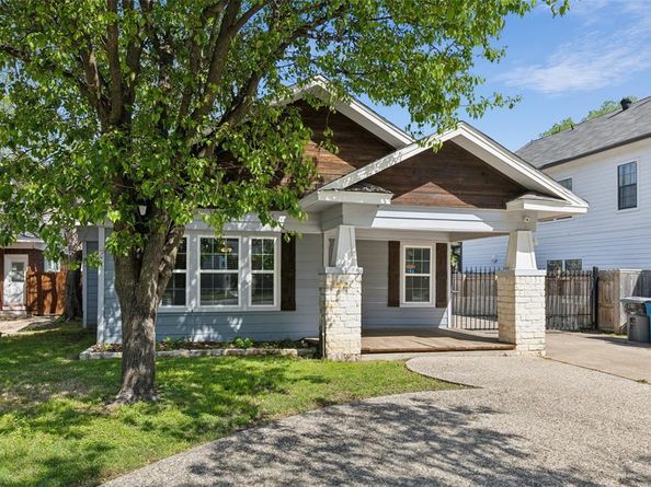 318 S Montreal Avenue , Dallas Texas 75208
