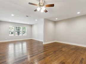 318 S Montreal Avenue , Dallas Texas 75208