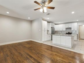 318 S Montreal Avenue , Dallas Texas 75208