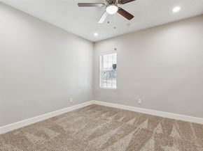 318 S Montreal Avenue , Dallas Texas 75208