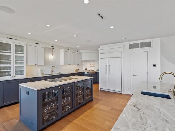 3030  Mckinney Avenue  2302, Dallas Texas 75204