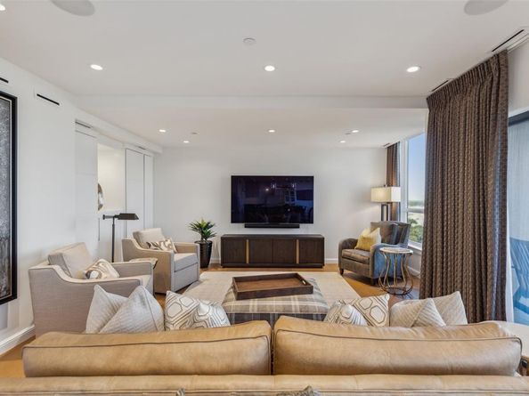 3030  Mckinney Avenue  2302, Dallas Texas 75204