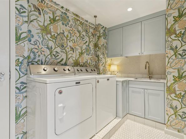 3030  Mckinney Avenue  2302, Dallas Texas 75204