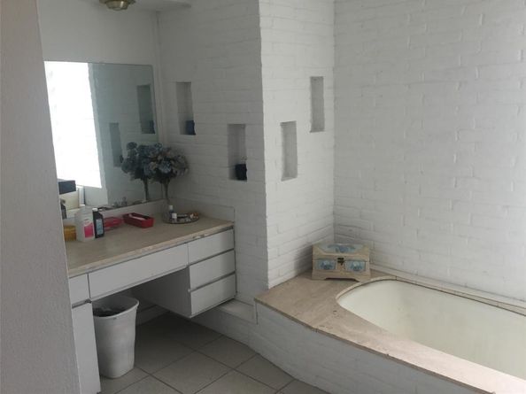 2415  Skyline Drive , Irving Texas 75038