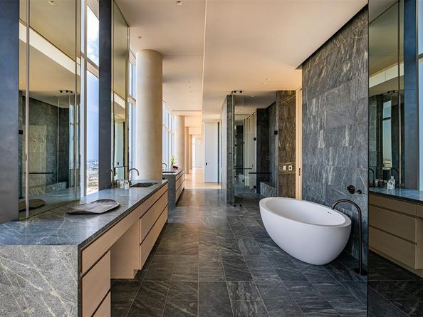 1747  Leonard Street  2601, Dallas Texas 75201