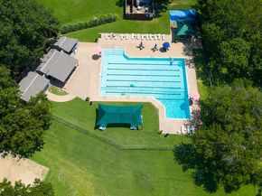 6701  Beth Court , Garland Texas 75044