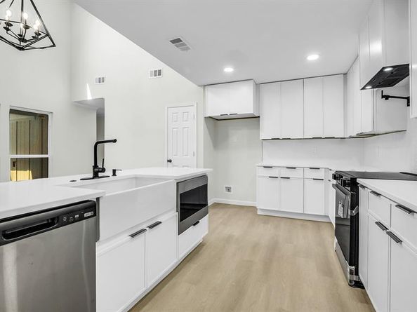 6701  Beth Court , Garland Texas 75044