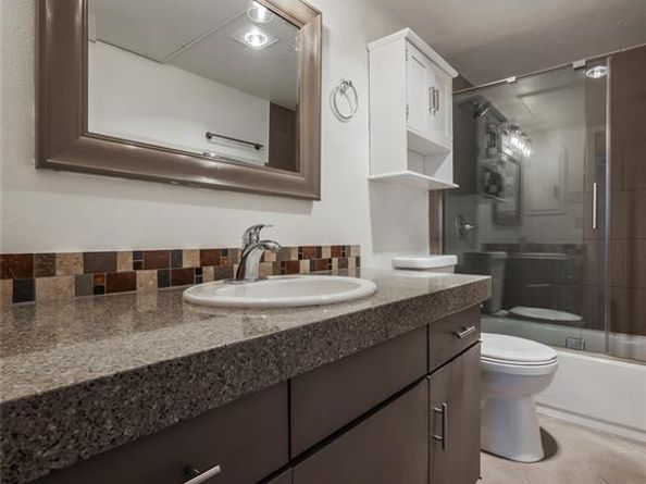 2702  Douglas Avenue  137, Dallas Texas 75219