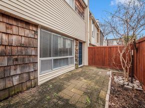 2702  Douglas Avenue  137, Dallas Texas 75219