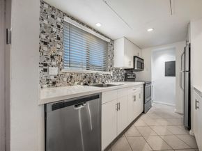 2702  Douglas Avenue  137, Dallas Texas 75219