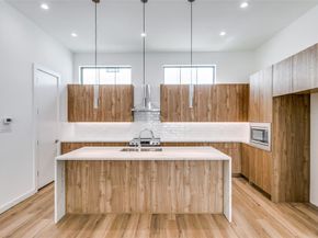 1727  Novela Way , Dallas Texas 75215