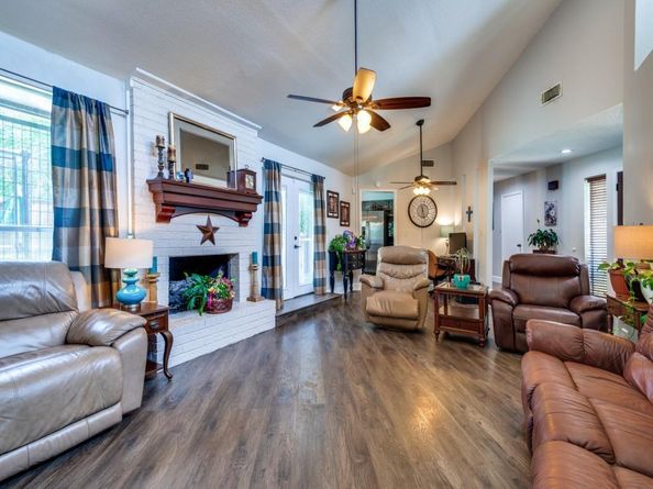 1507  Juniper Lane , Lewisville Texas 75077